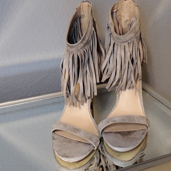 Steve Madden In Great Condition Leather Sandals⚜️FINAL⚜️SALE⚜️PRICE ⚜️ - Picture 6 of 7